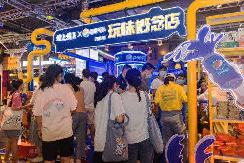 煌上煌砸錢做快閃店，光送禮不賣貨，這又為何？