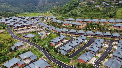 東航接續推進佤山全面脫貧與鄉村振興有效銜接