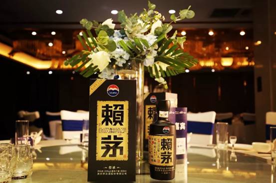 賴茅攜手EMBA最具影響力羽毛球賽事相聚北京，體育競技激發公益力量！