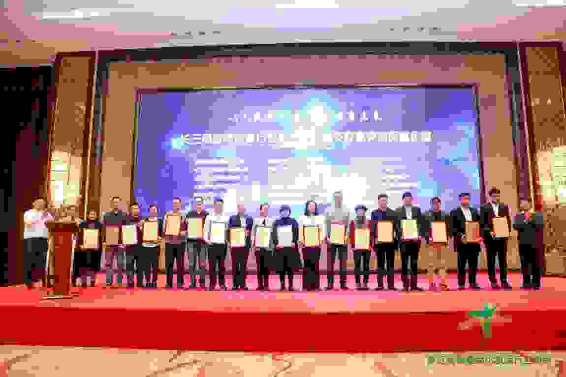 【抗疫表彰】交大昂立榮獲“抗擊新冠肺炎疫情突出貢獻企業”