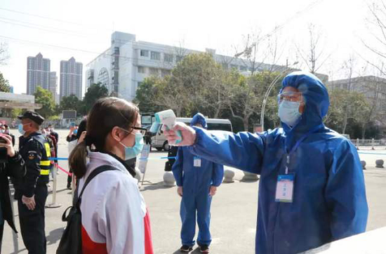 桂花網測溫手環體溫監測方案走進校園 助力學校安全復學