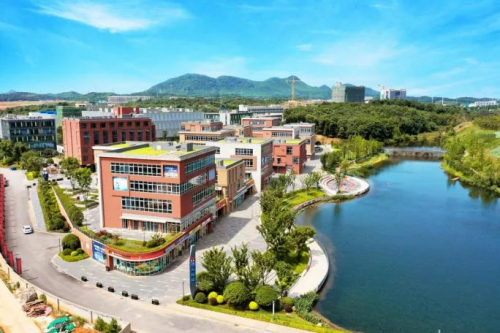助力科技型中小企業 , 億達中國鄭州科技新城再努力的路上