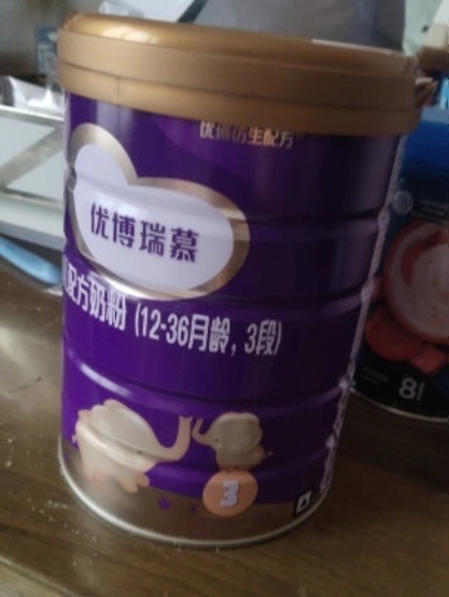 美贊臣藍(lán)臻和優(yōu)博瑞慕哪款更適合新生兒？配方貼合母乳的更適合