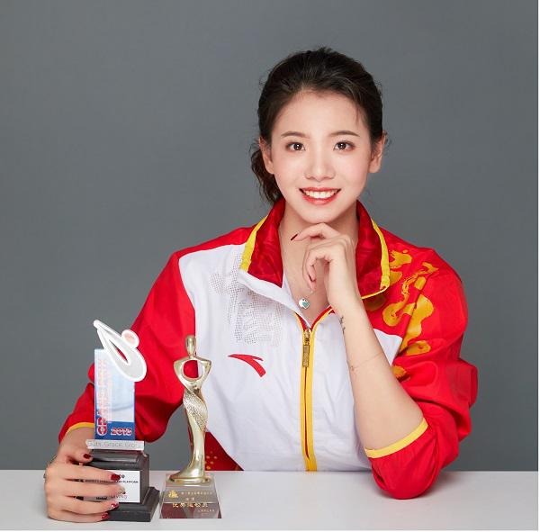 冠軍代言受追捧，夢豪服裝官宣跳水冠軍連婕為品牌形象大使