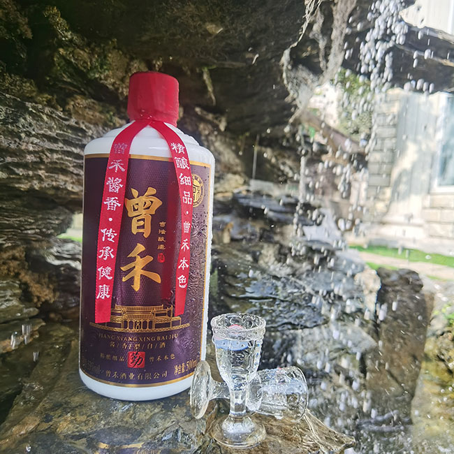 走進曾禾醬酒基地，探索古法釀酒之妙