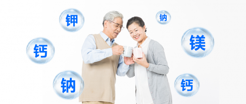 告別純凈，喝出健康|關愛老人飲水，碧水源納濾凈水機更用“芯”