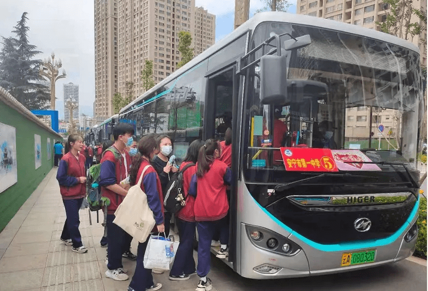 為夢想全力跑！蘇州金龍護航2021高考季