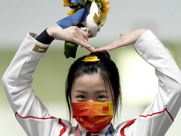 “中國紅”伊尚跑步機亮相東京奧運會開幕式 中國制造再引關注