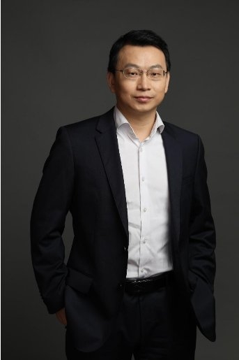 用友集團(tuán)CMO郭金銅榮獲金匠獎(jiǎng)2021年度十大營(yíng)銷領(lǐng)袖