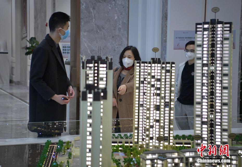 萬億GDP熱點城市全面放開限購，樓市新信號出現