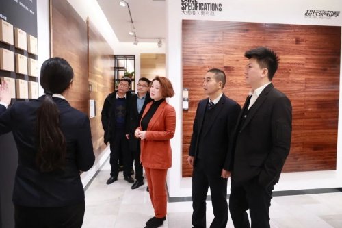 歐亞達(dá)集團(tuán)副總裁徐紫燕等高管一行蒞臨久盛參觀交流