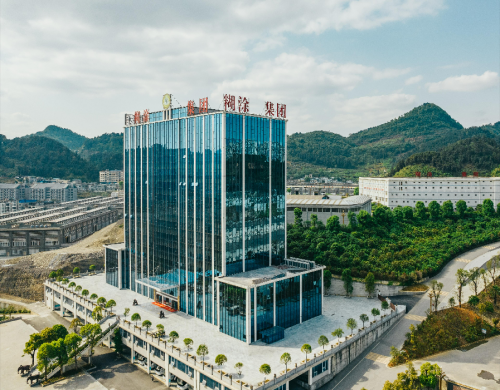 糊涂集團(tuán)聘任劉大昌先生為特聘技術(shù)顧問
