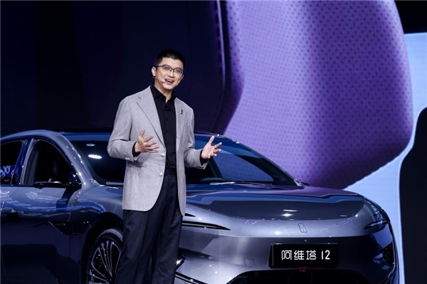 阿維塔12賣太火！粉絲瘋狂下單試駕“踏破門檻”