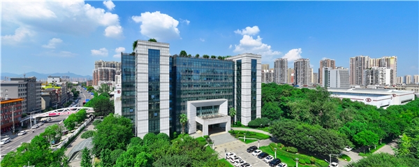 人民日報(bào)整版聚焦勁牌，科技賦能企業(yè)高質(zhì)量發(fā)展