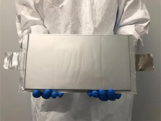 華為前高管楚思慧創(chuàng)立馬拉松固態(tài)電池研究院，行業(yè)大咖齊聚推動(dòng)電池技術(shù)突破