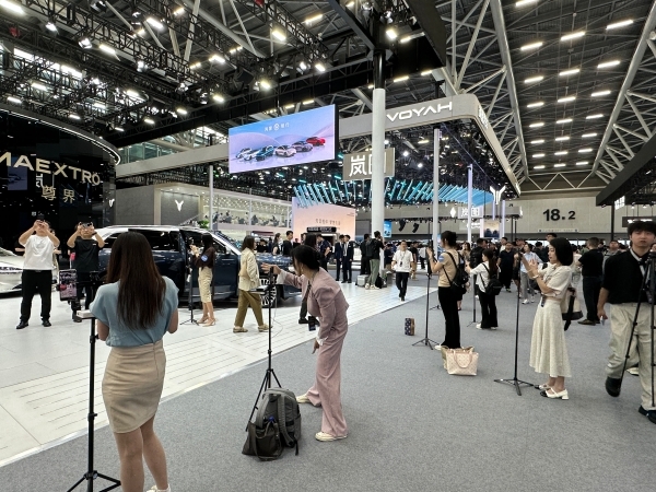 廣州車展流量大戰：卷價格，卷智駕，卷老板