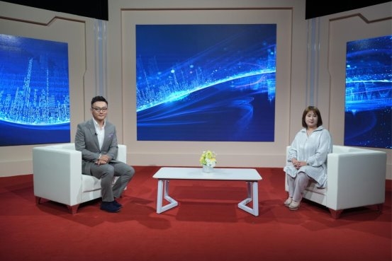椰香酒韻中綻放的創業玫瑰 ——趙麗娟