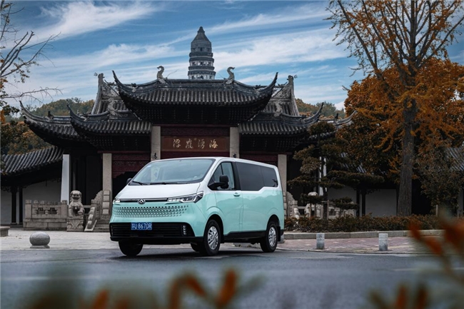 別再問輕客汽車什么牌子好了！上汽大通MAXUS新途V70就是實力之選