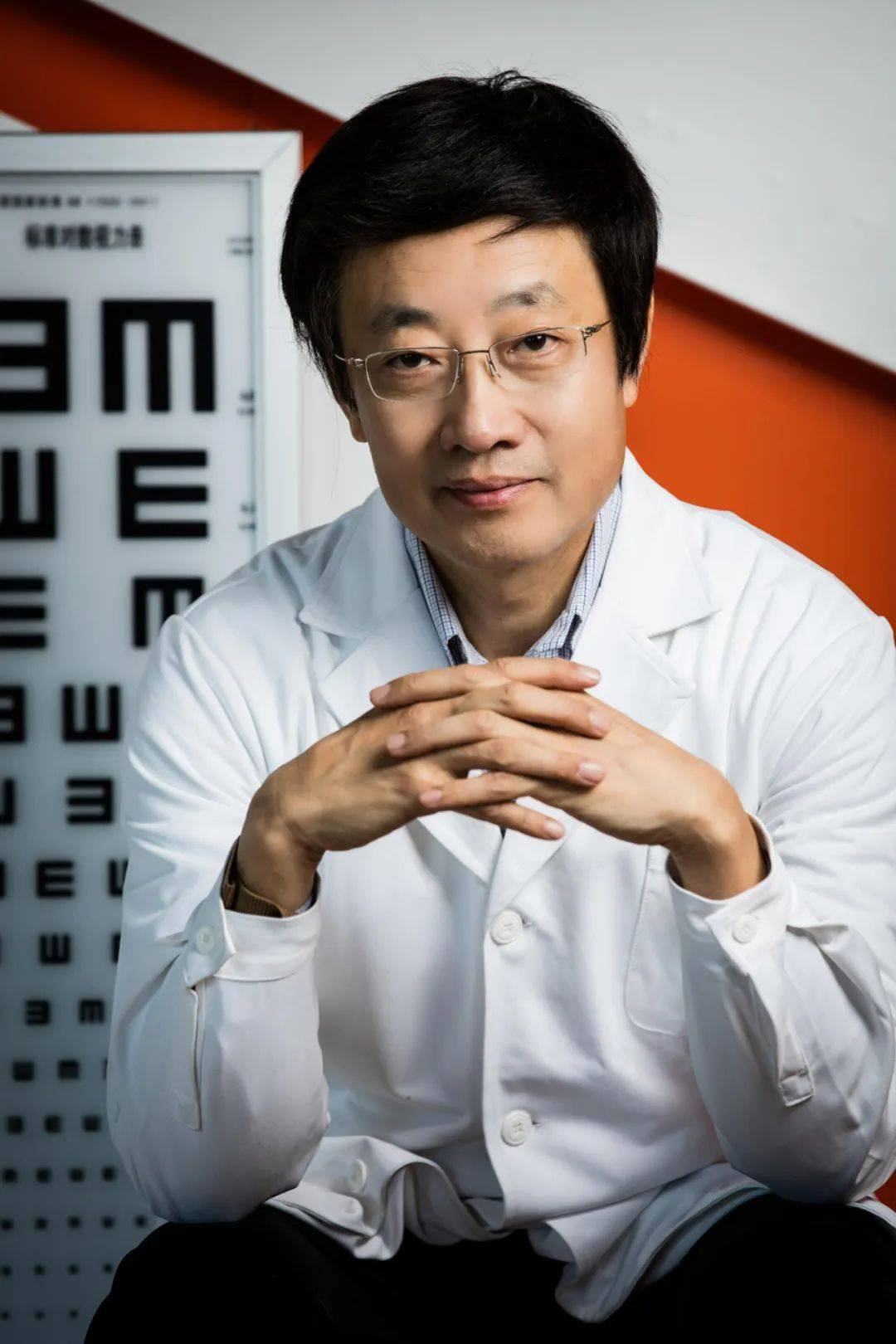 追光的兒童眼科醫生——研發晶體純凈光的故事