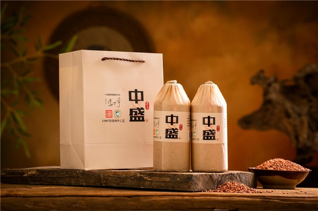 中盛茅子酒系列即將上市：極簡包裝，再續(xù)茅風傳奇 