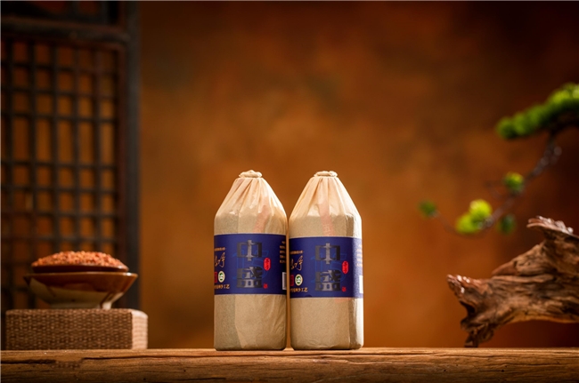 中盛茅子酒系列即將上市：極簡包裝，再續(xù)茅風傳奇 