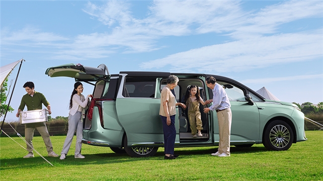18萬左右買什么車好？五一出游選一臺上汽大通MAXUS MPV帶你看世界