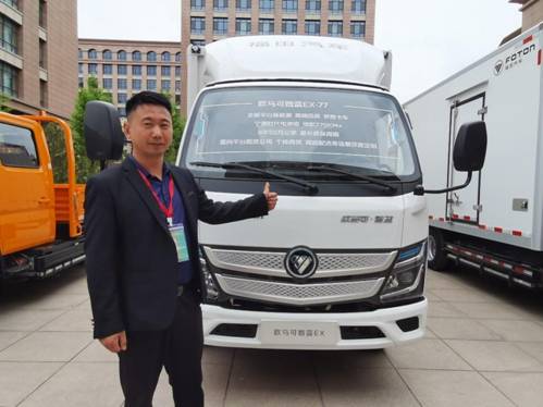 從油車到電車，搬家業務十幾年，他只認歐馬可