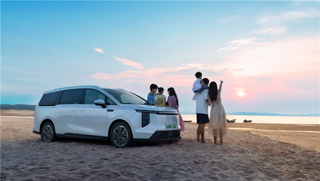 十幾萬(wàn)買(mǎi)什么車(chē)性?xún)r(jià)比高？上汽大通MAXUS MPV系列，出行的“最佳拍檔”