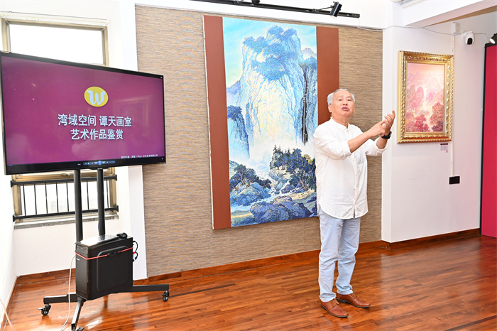 中山市灣域文化譚天老師油畫品鑒會在火炬開發(fā)區(qū)成功舉辦