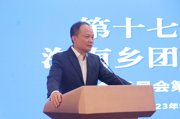 原廣物地產蔡春萌：為家鄉建設添磚加瓦的企業家