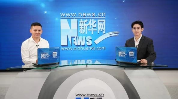 巖霸茶業(yè)董事長吳永鵬做客《新華訪談》，接受新華社記者李原辰專訪