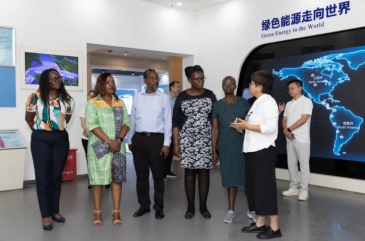 零碳小屋正當時！肯尼亞，利比里亞政府，中建三局，中建四局領導相繼前來考察