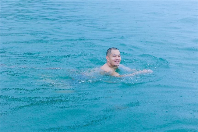 向尚武：橫渡金洲海峽，跨界精英的非凡之旅