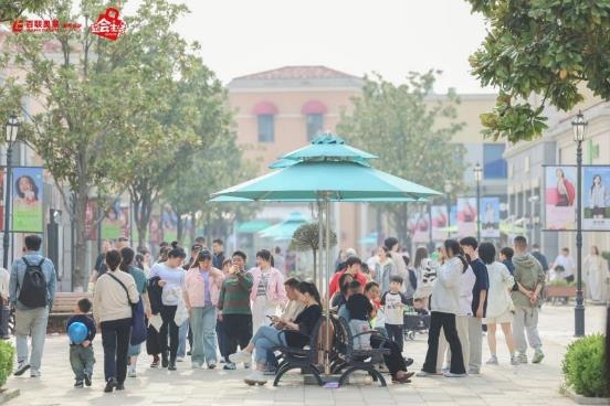 長(zhǎng)沙百聯(lián)奧萊春購(gòu)檔強(qiáng)勢(shì)領(lǐng)跑  五一長(zhǎng)假驚喜蓄勢(shì)待發(fā)