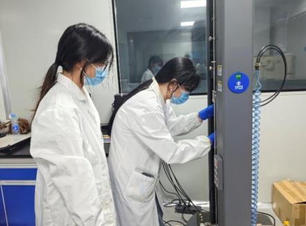 江西理工大學銅芯銅意組創制超薄銅箔的科研之路 ——用青春書寫科技新篇章
