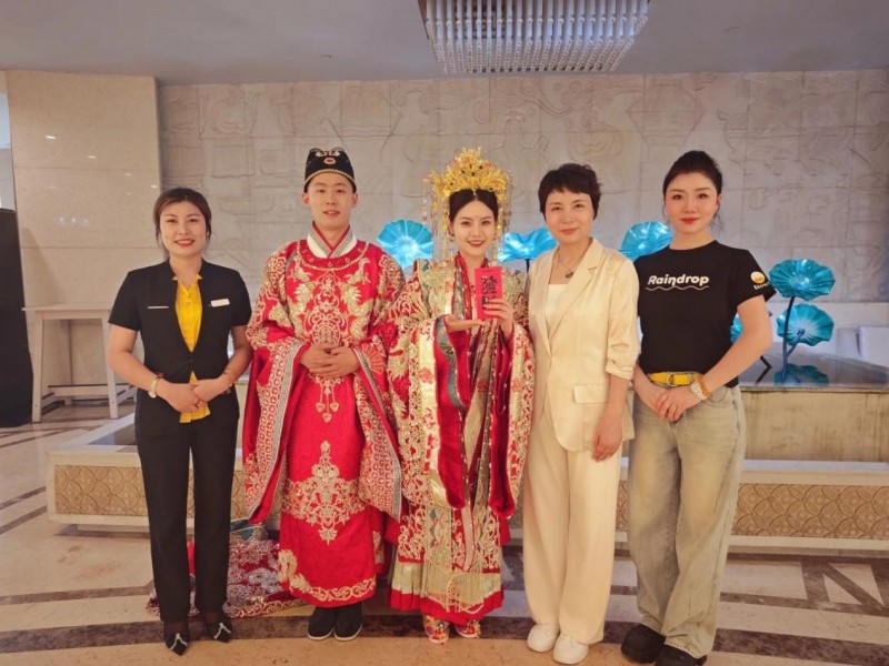 雙喜臨門！莎蔓莉莎撒一波糖